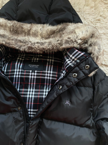 Burberry puffer (M)