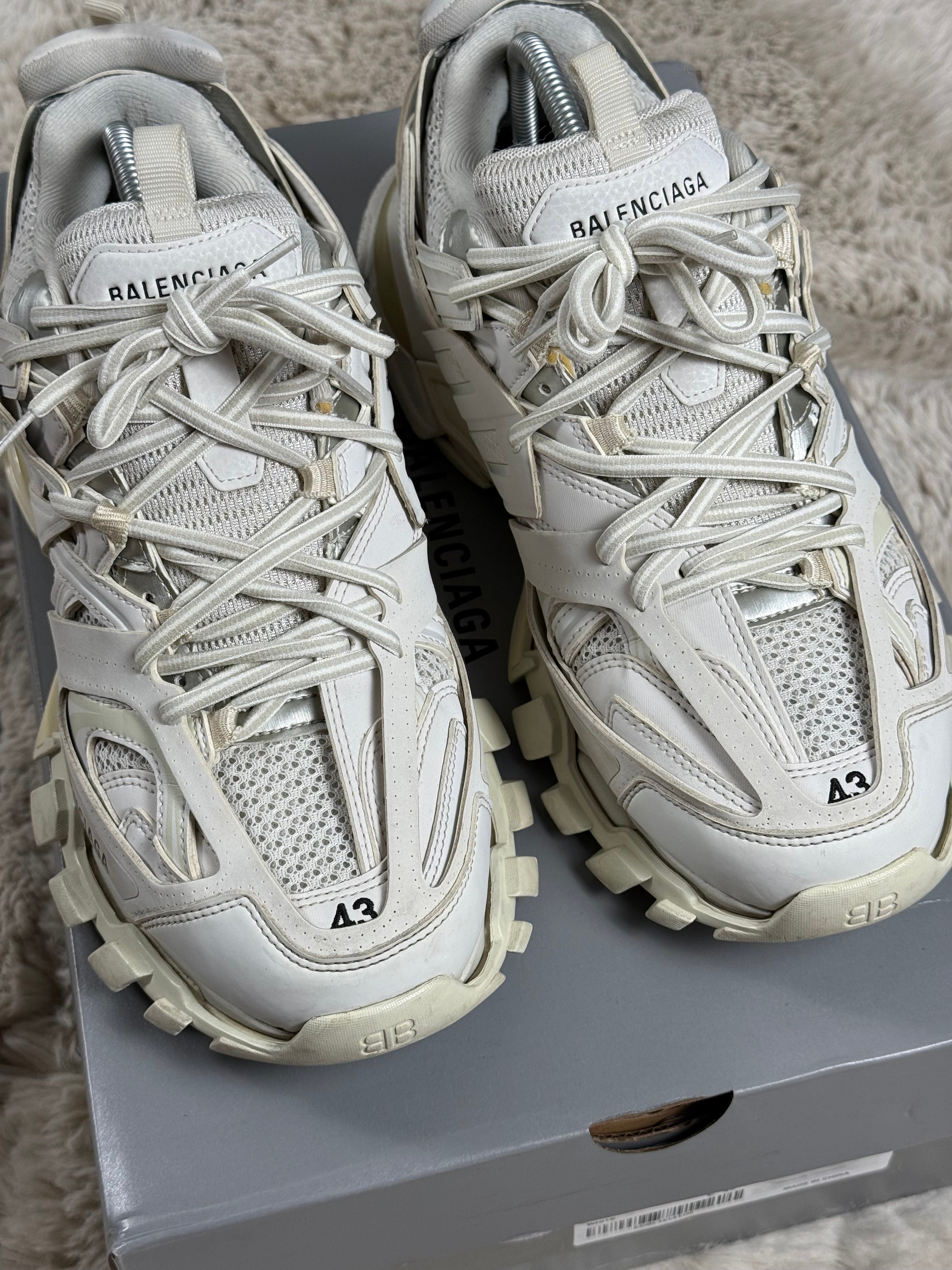 FW18 Balenciaga Track by Demna (43)
