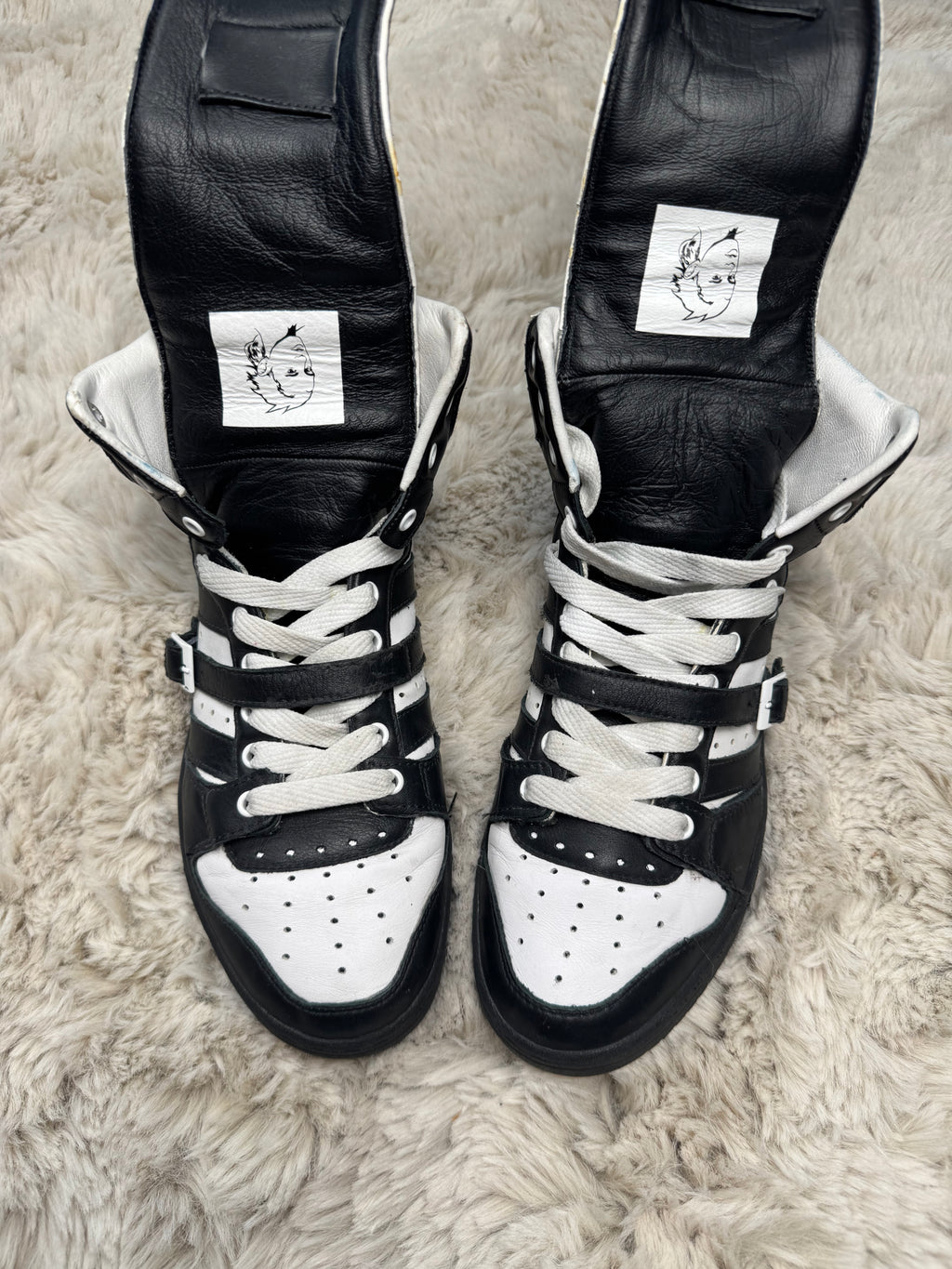 09 Jeremy Scott Conductor (41)