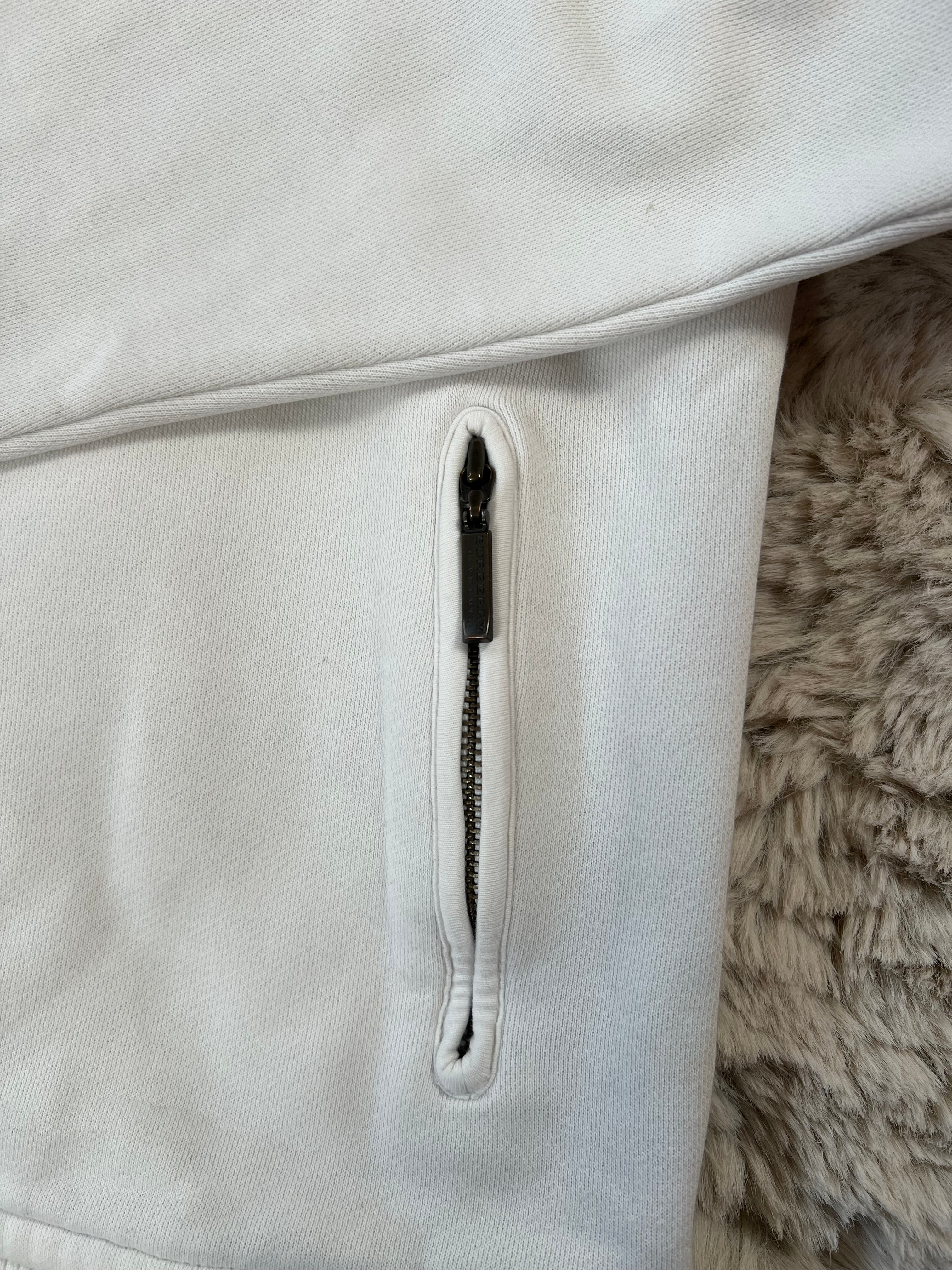 Burberry Black Label high neck full zipper (L)