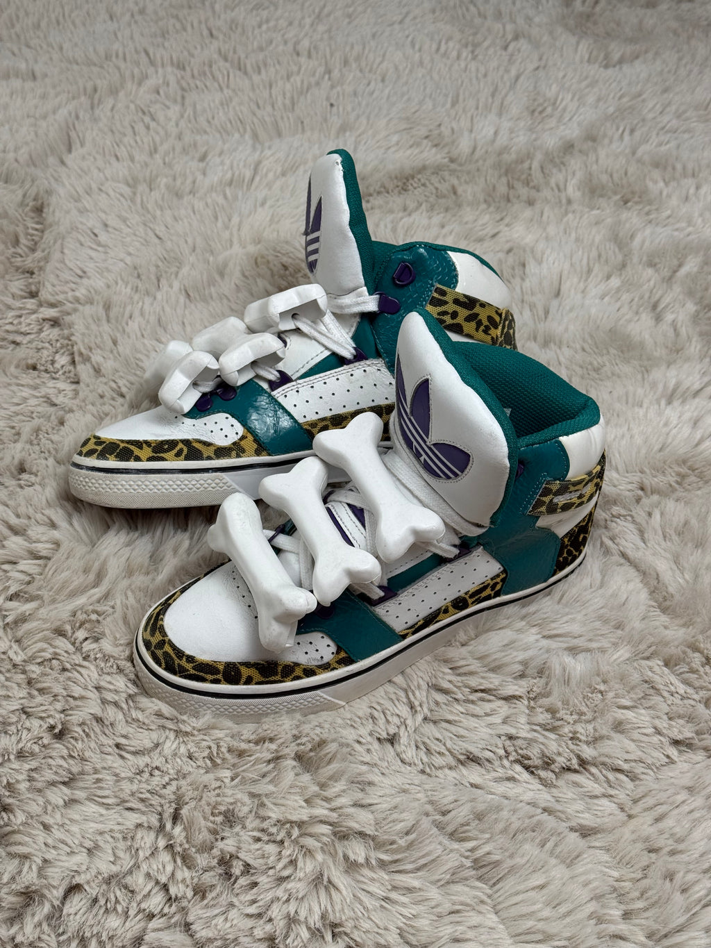 Adidas Jeremy Scott ‘Flintstones’