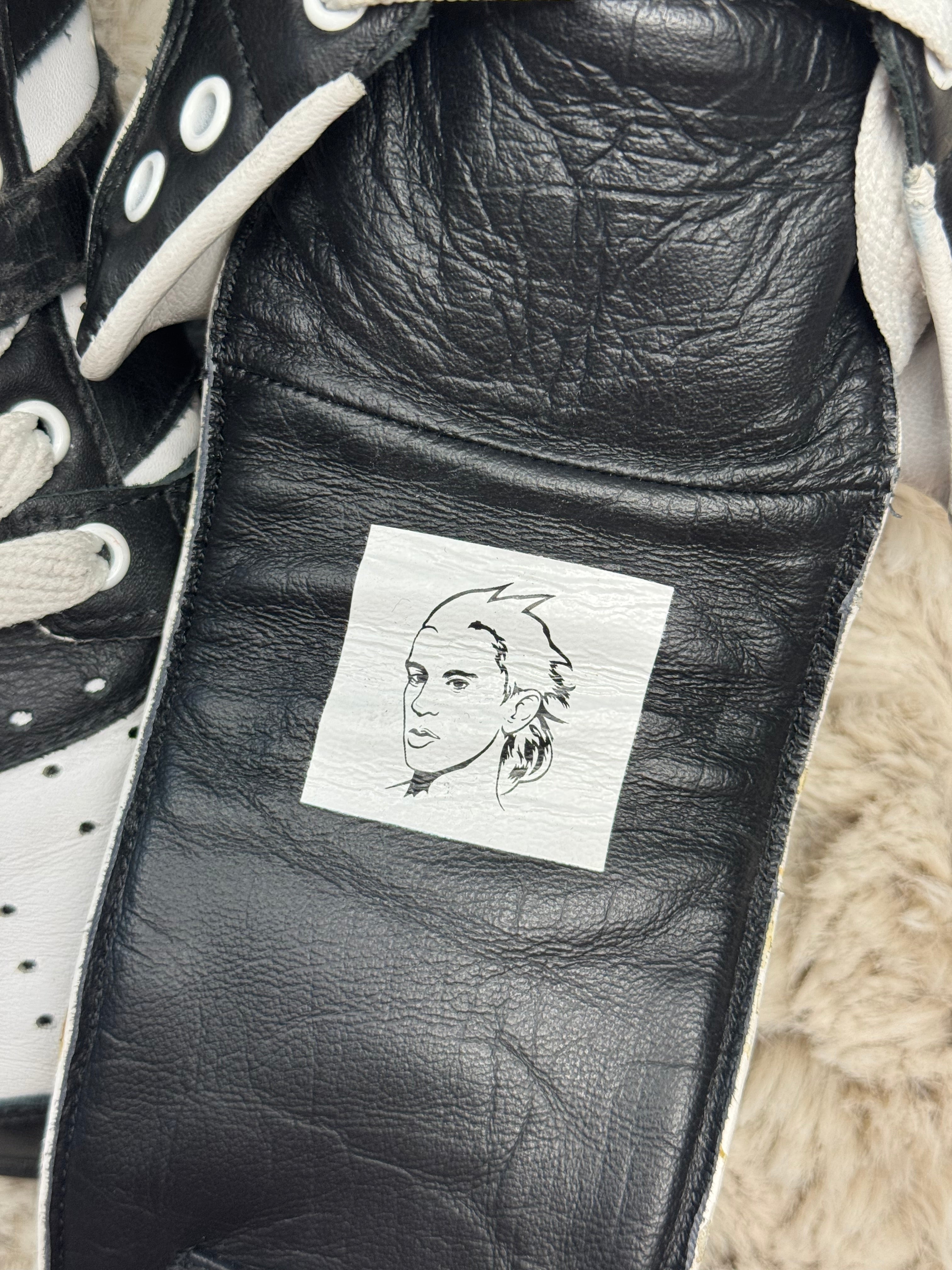 09 Jeremy Scott Conductor (41)
