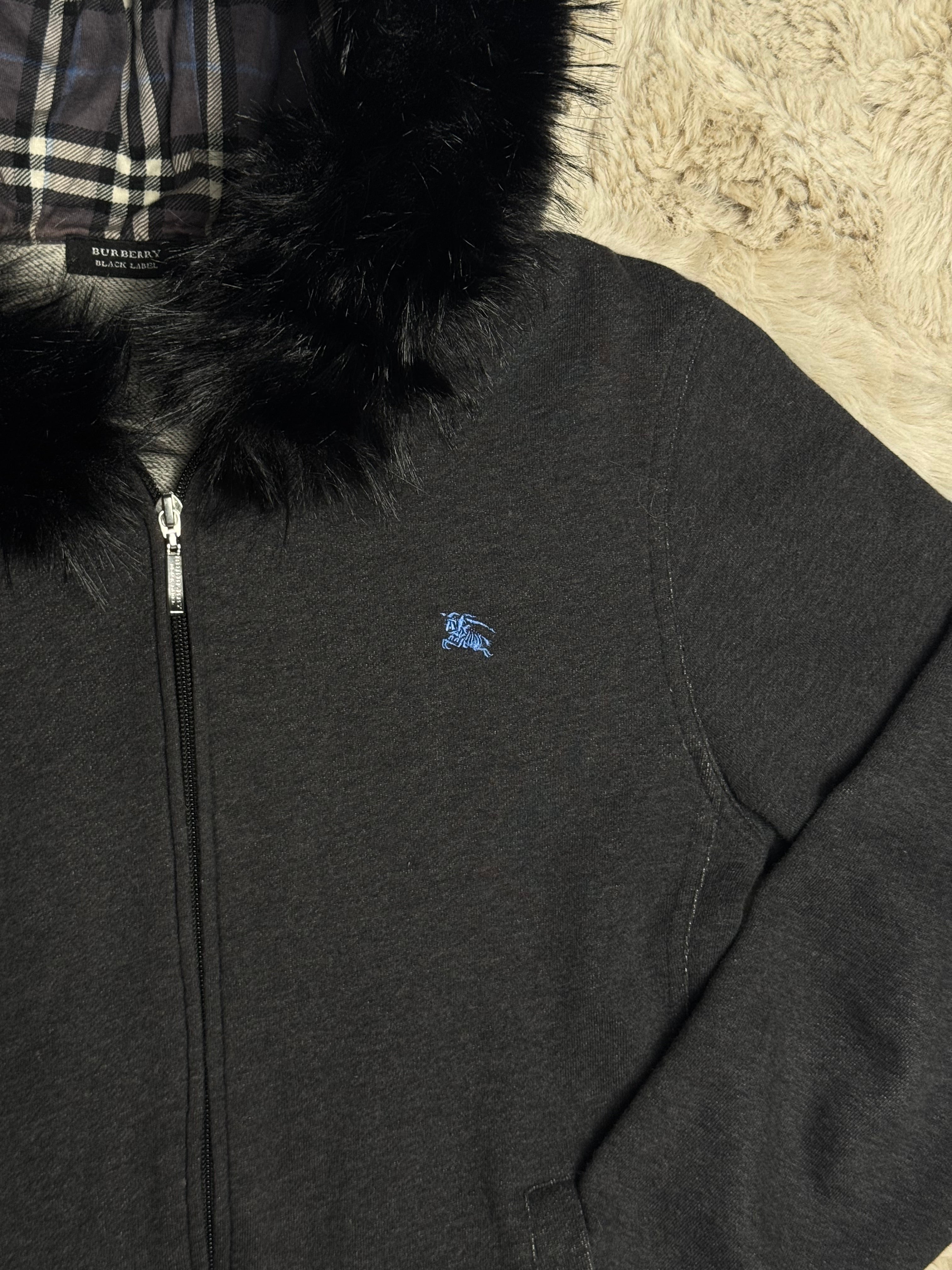 Japanese Burberry hoodie (3)